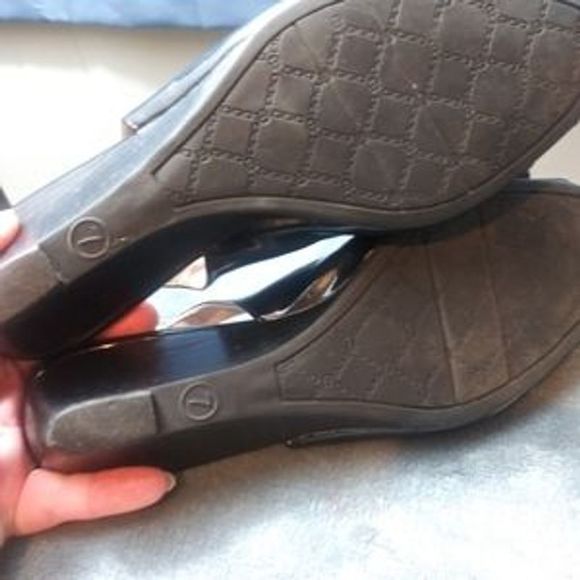 Aigner Peep Toe Slingback - Picture 5 of 6